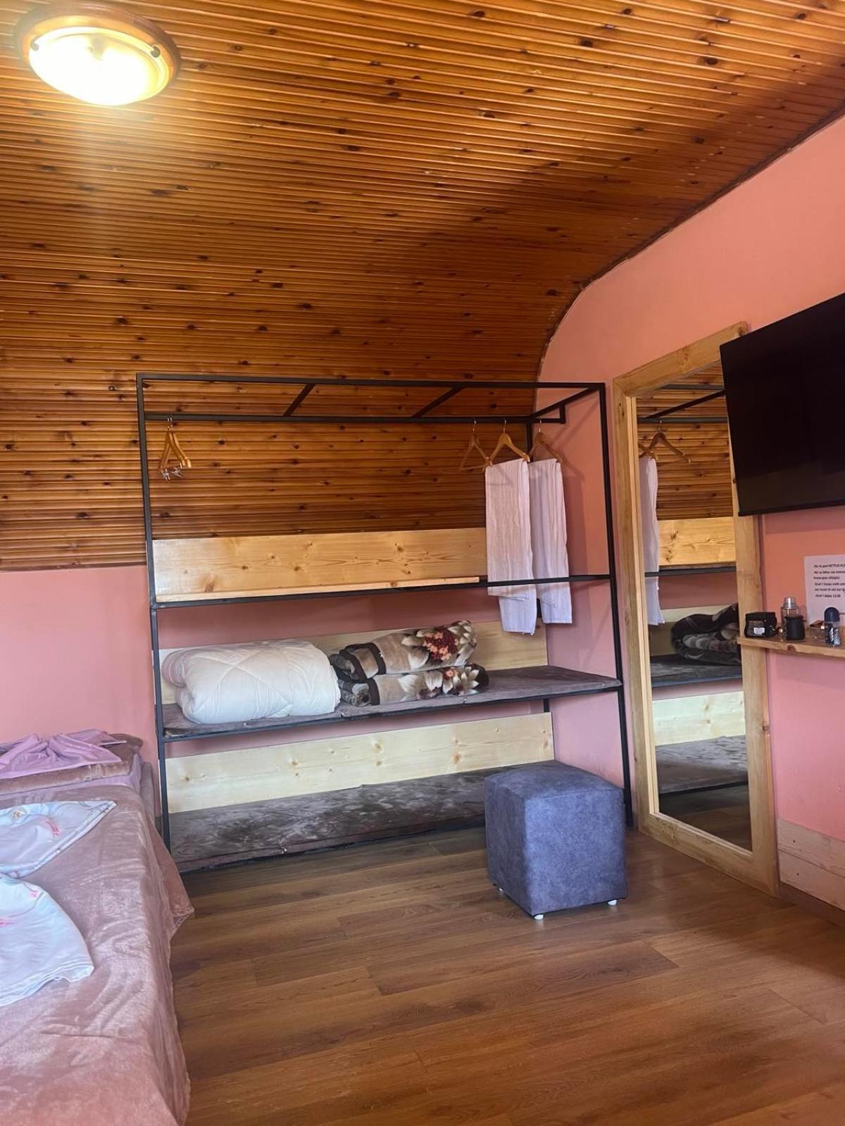 Apartment In Tirana Exteriör bild